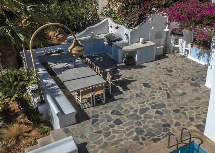 فيلة Maira With Seaview And Private Swimming Pool دريوس