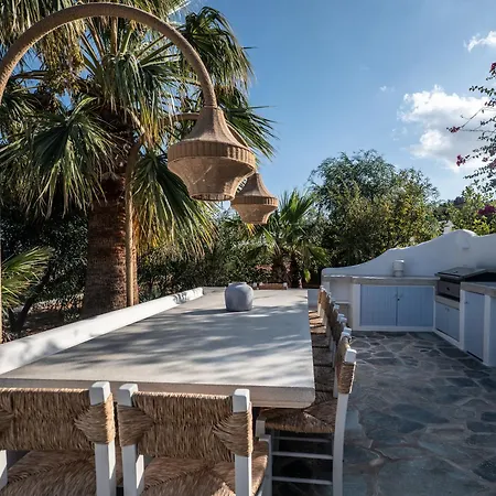 Maira With Seaview And Private Swimming Pool Villa *